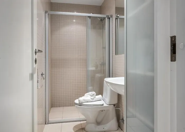 Lägenhet Roomsly - Cozy Hilltop Hideout In *