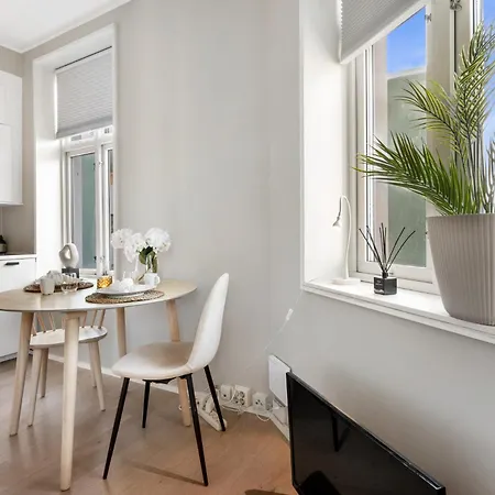 Apartamento Roomsly - Cozy Hilltop Hideout In